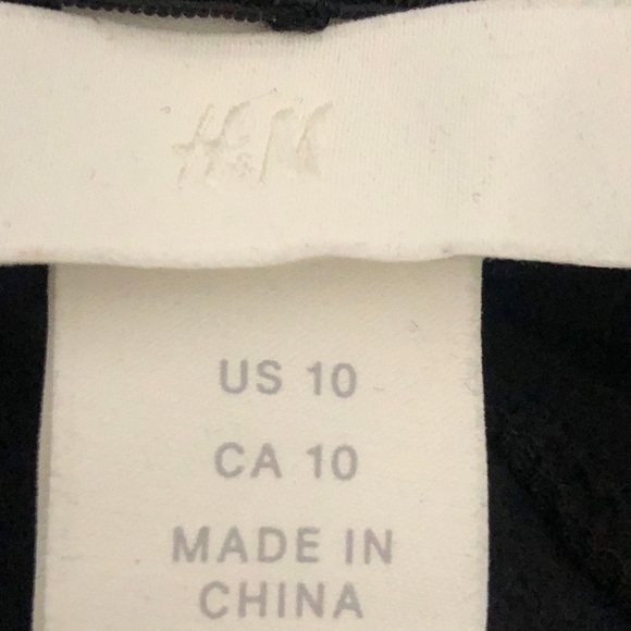 Womens Black Faux Leather Pants. Size 10. H&M. New with Tags. - Picture 6 of 7